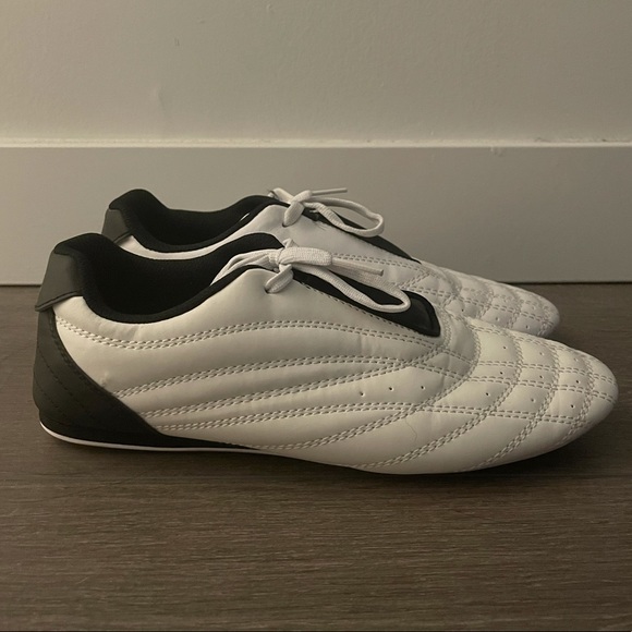 TAEKWANDO SHOES - Picture 3 of 4